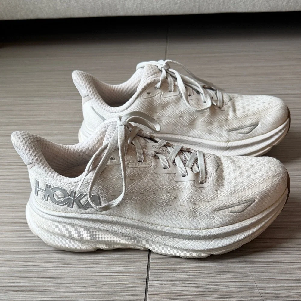 Hoka Clifton 9 Sneakers - Picture 1 of 6